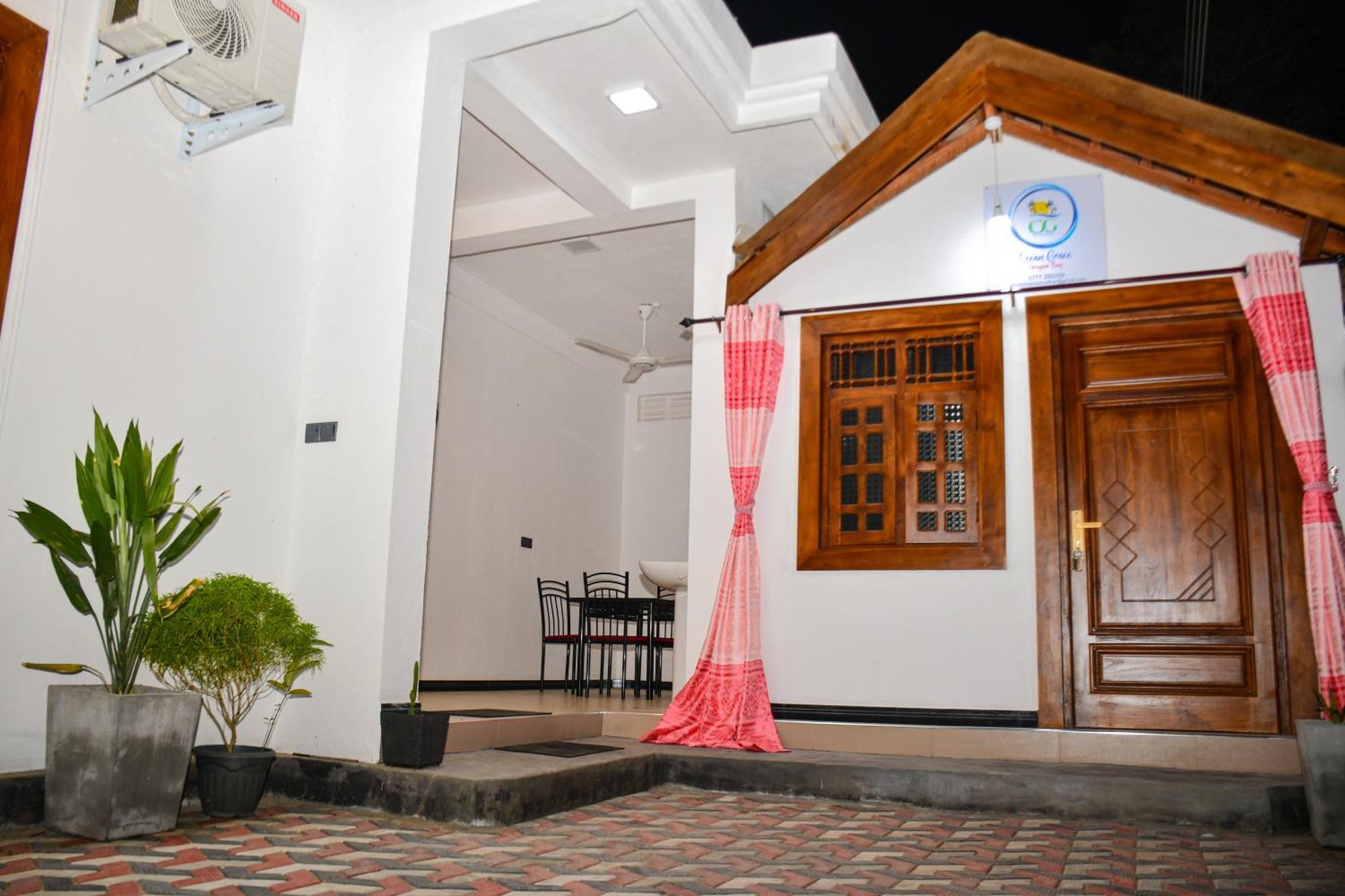 Ocean Grace Acomodação com café da manhã Baía de Arugam Exterior foto